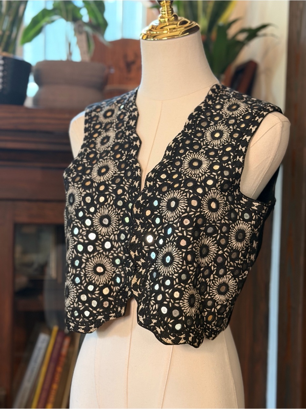 RARE 1960’s Vintage Mirrored Embroidered Vest Size est: Small